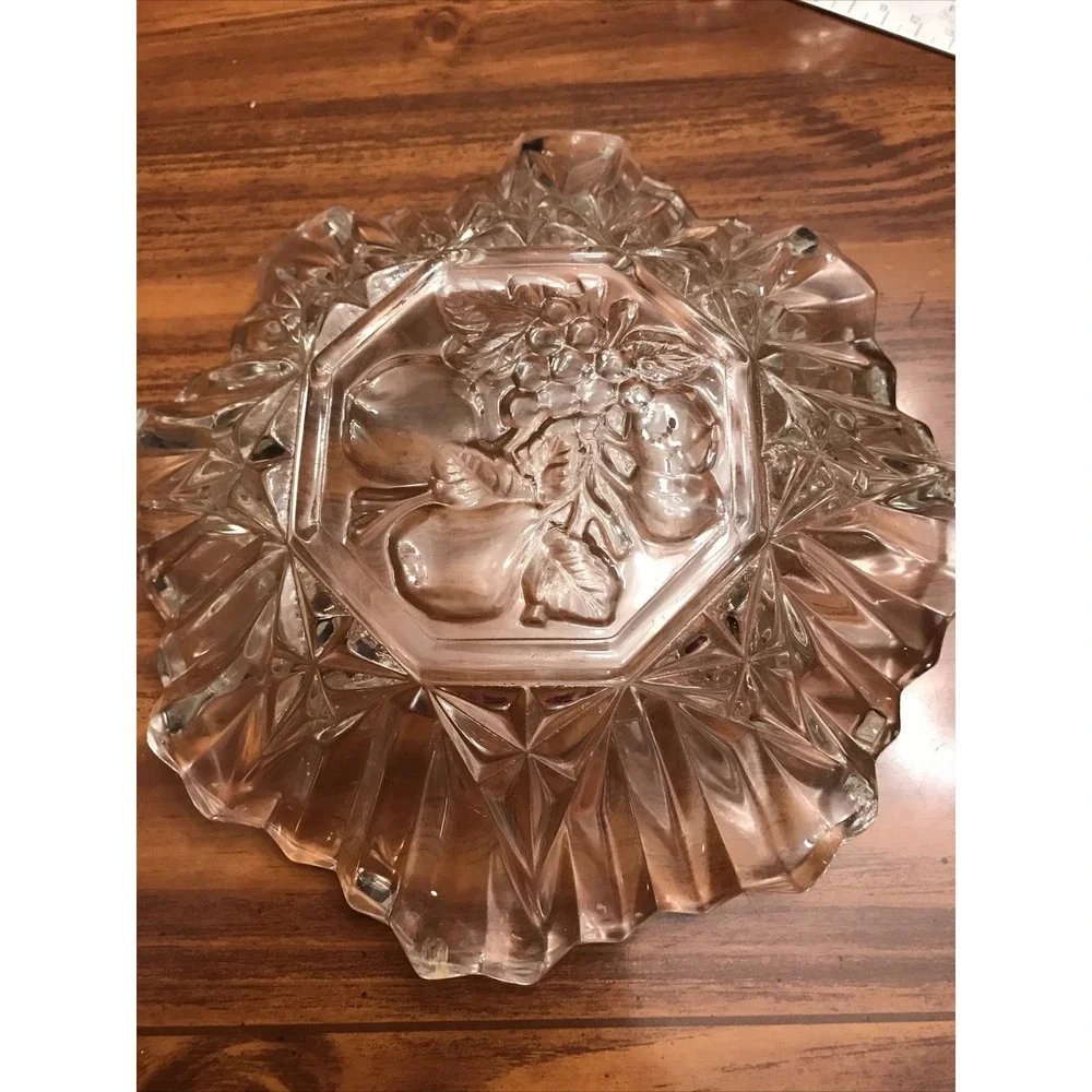 Pioneer Clear Federal Glass 7 In Crimped fruit Embossed‎ bowl clear
